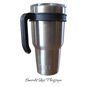 Yeti travel mug with handle and lid. Free shipping